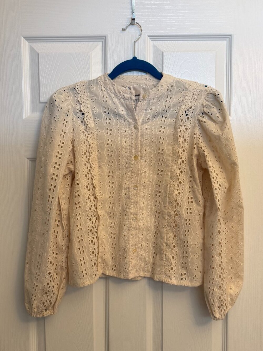 INDUSTRY cream eyelet lace blouse long sleeves (S)